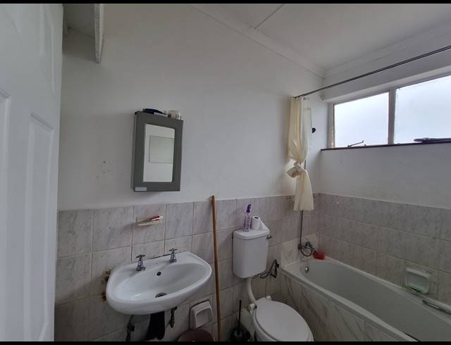 2 BEDROOM APARTMENT FOR SALE IN FAIRVIEW